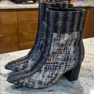 Coconuts by Matisse Black and White Women's Ankle Boots